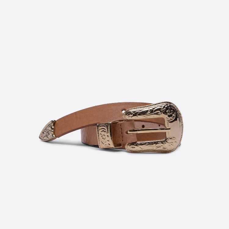 Natural thin belt with gold coloured western buckle and pointer