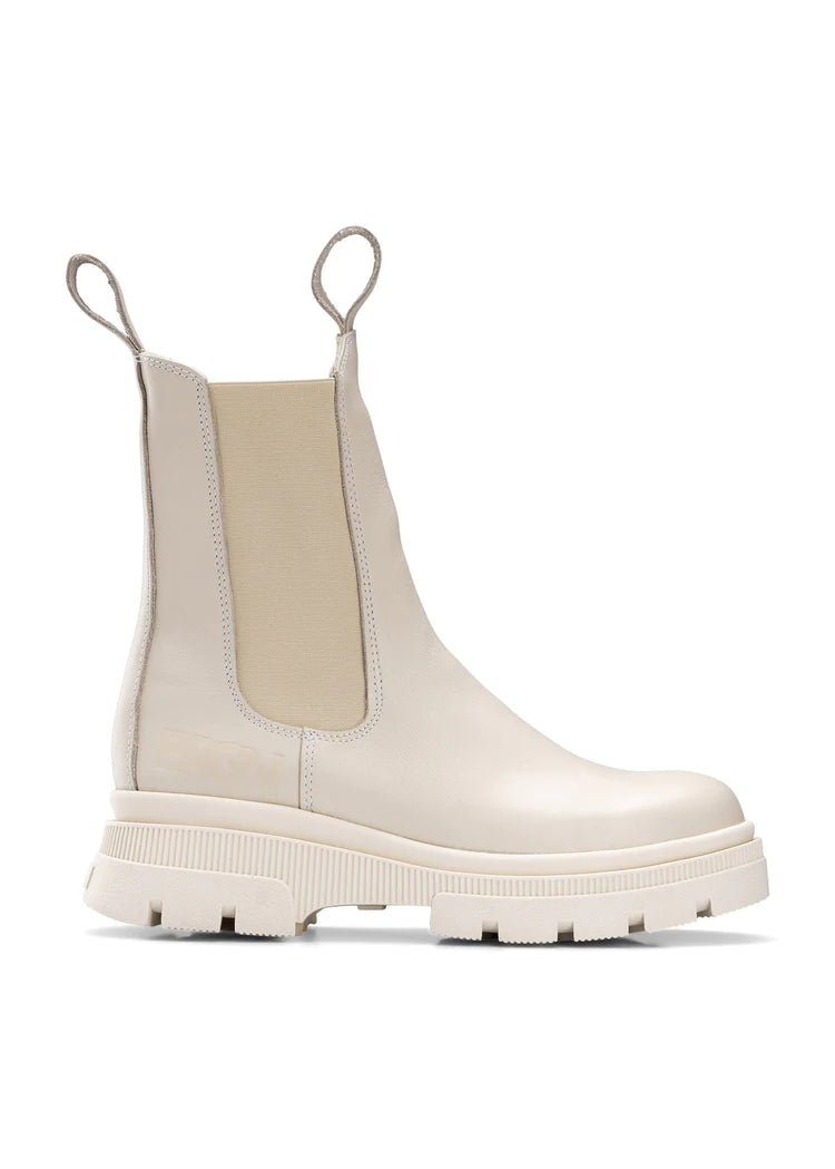 Ivory waterproof boots with ivory sole