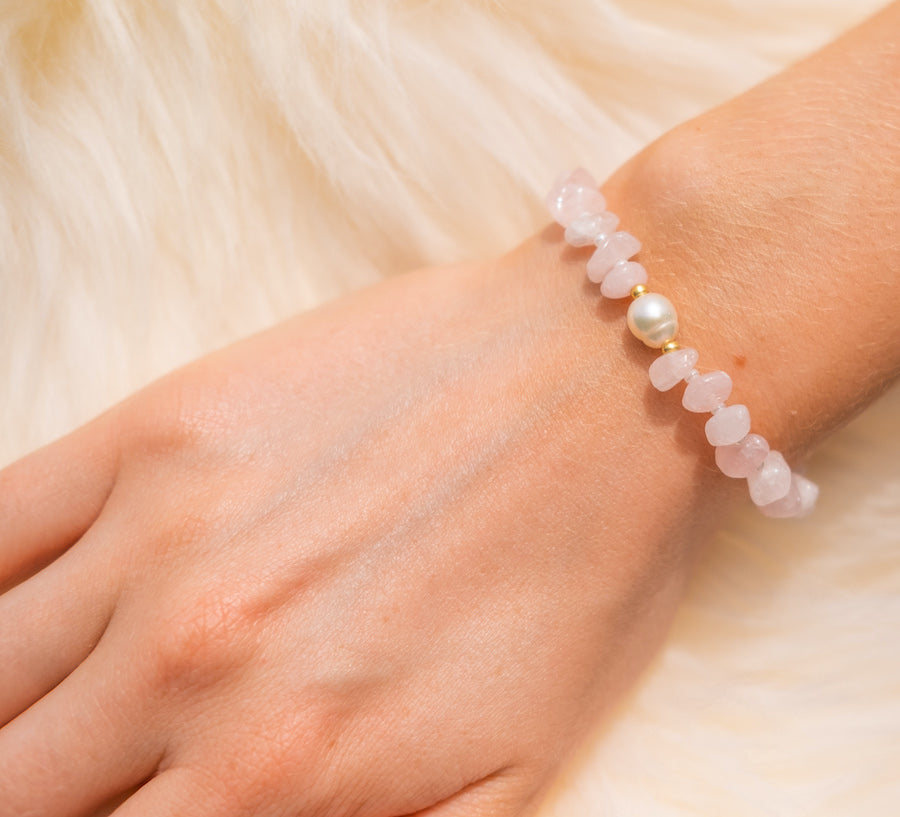 rose quartz and pearl bracelet