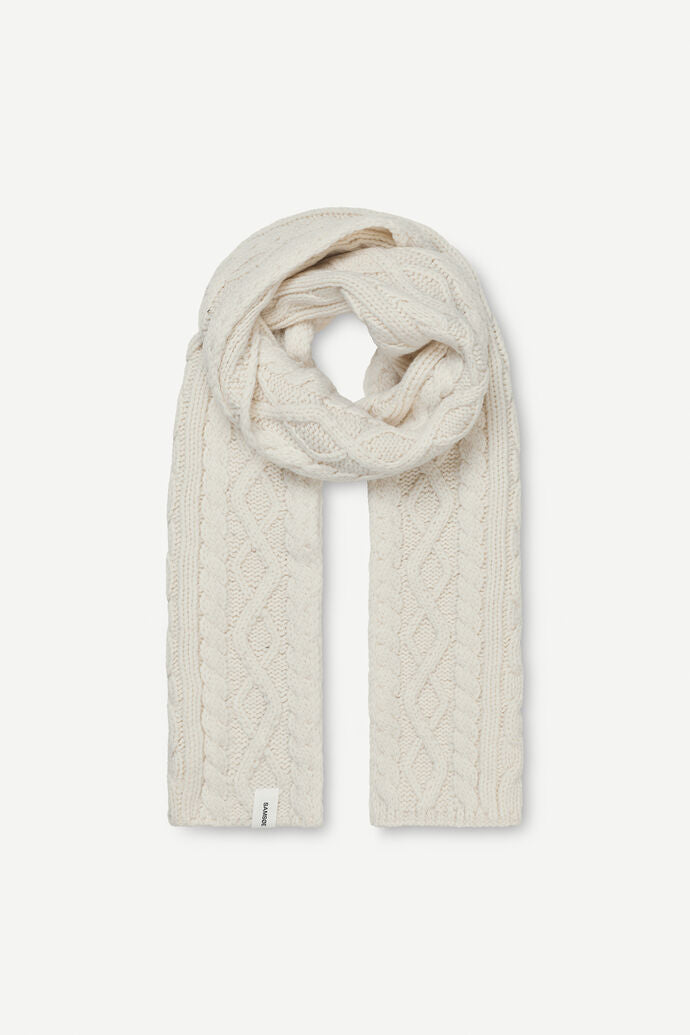 Ecru cable knit oblong scarf
