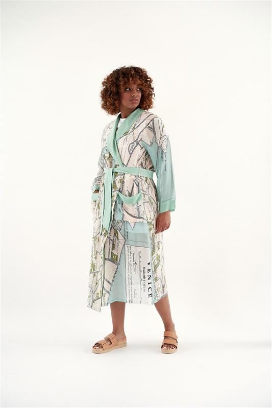Fine dressing gown with Venice Map print detail