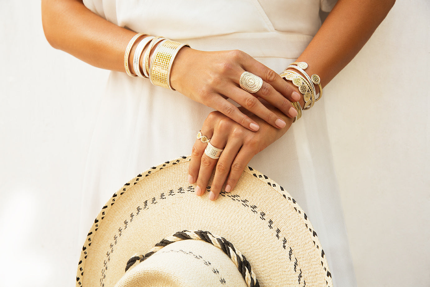 Small gold cuff bracelet best sale