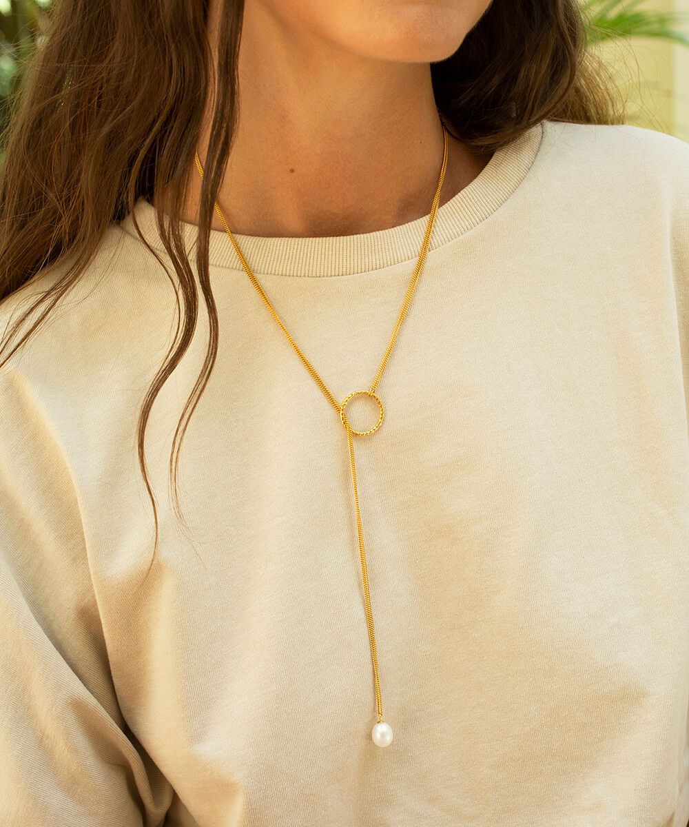 Gold plated sterling silver lariat necklace with pearl pendant