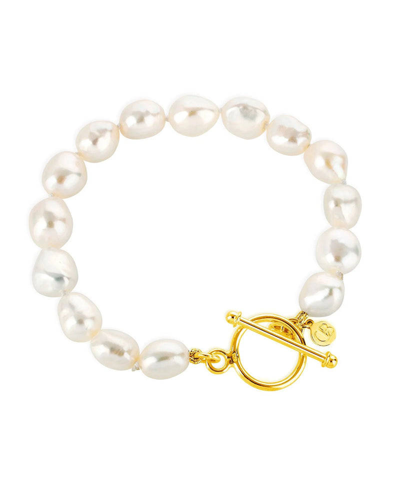 String of freshwater pearl bracelet with gold plated toggle fastening