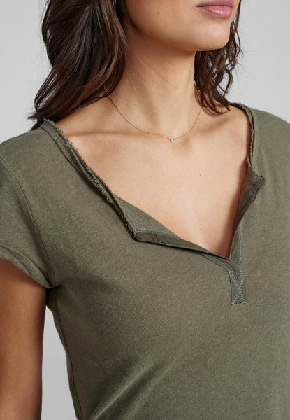 Short sleeve tee with V neck in army green